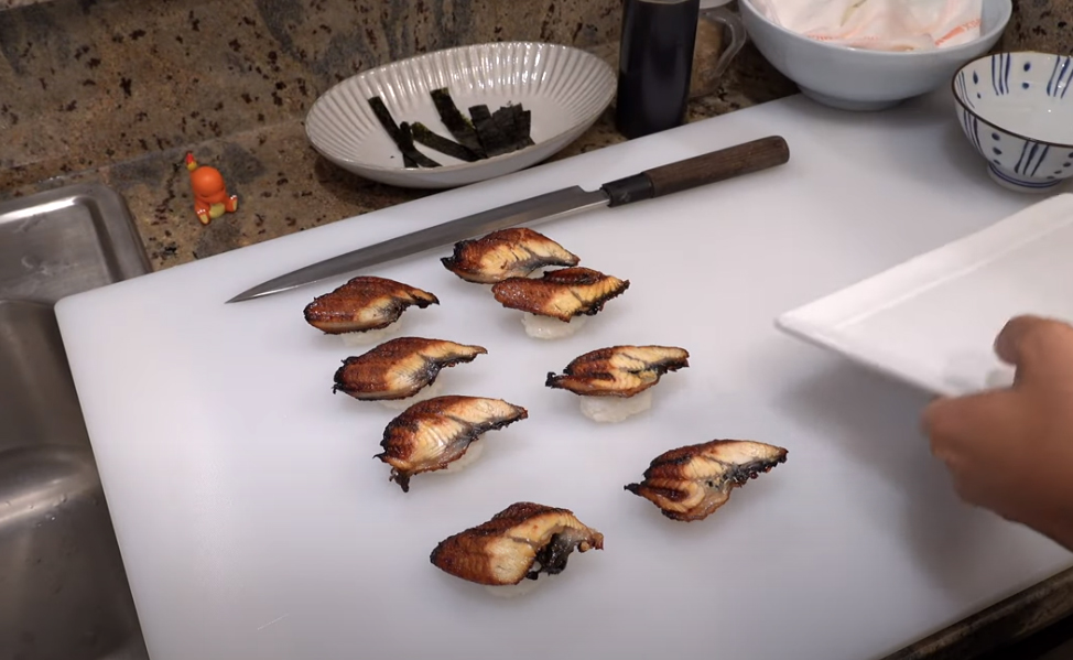Making of Unagi Sushi 
