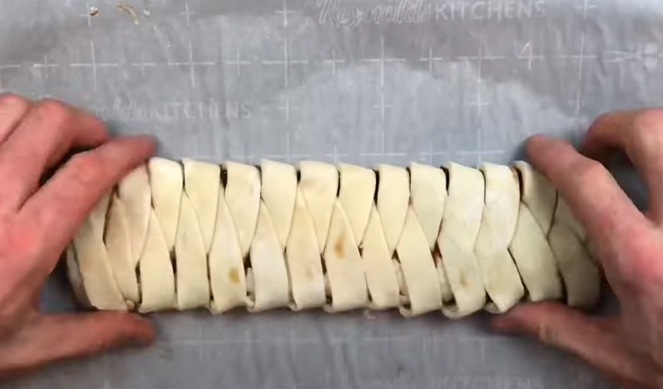 How To Make Cinnamon Butter Braids
